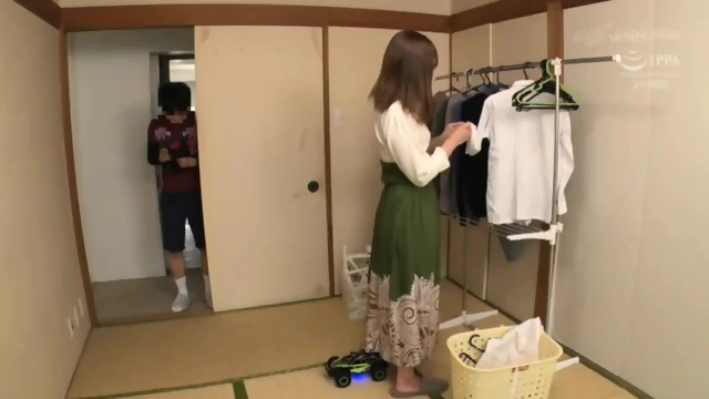 The Aunt who Got Her Skirt Groped Full https://tii.la/xCspbtDgu