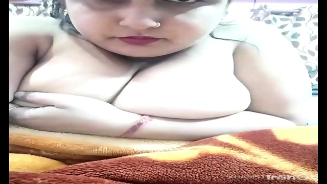 Tumhari sundari Strip chat Model With Face Boobs Pressing