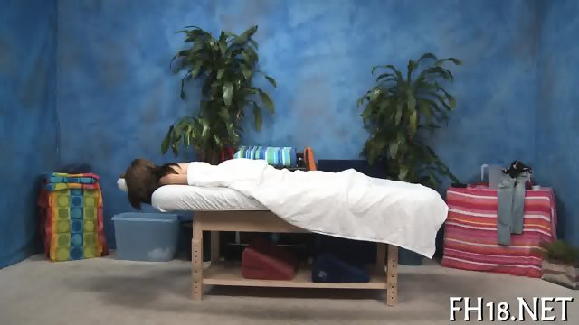 Stimulating a sexy beaver