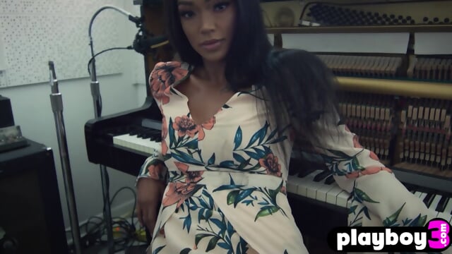 White lingerie on big tits black babe looks amazing and sexy MILF posed